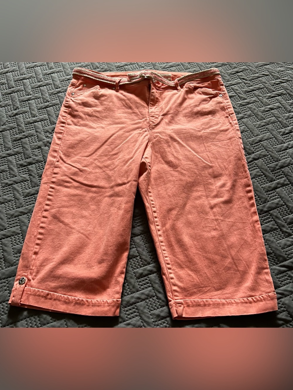 Gloria Vanderbilt, all–around slimming effect  Women’s Coral Knee-Length Capri’s